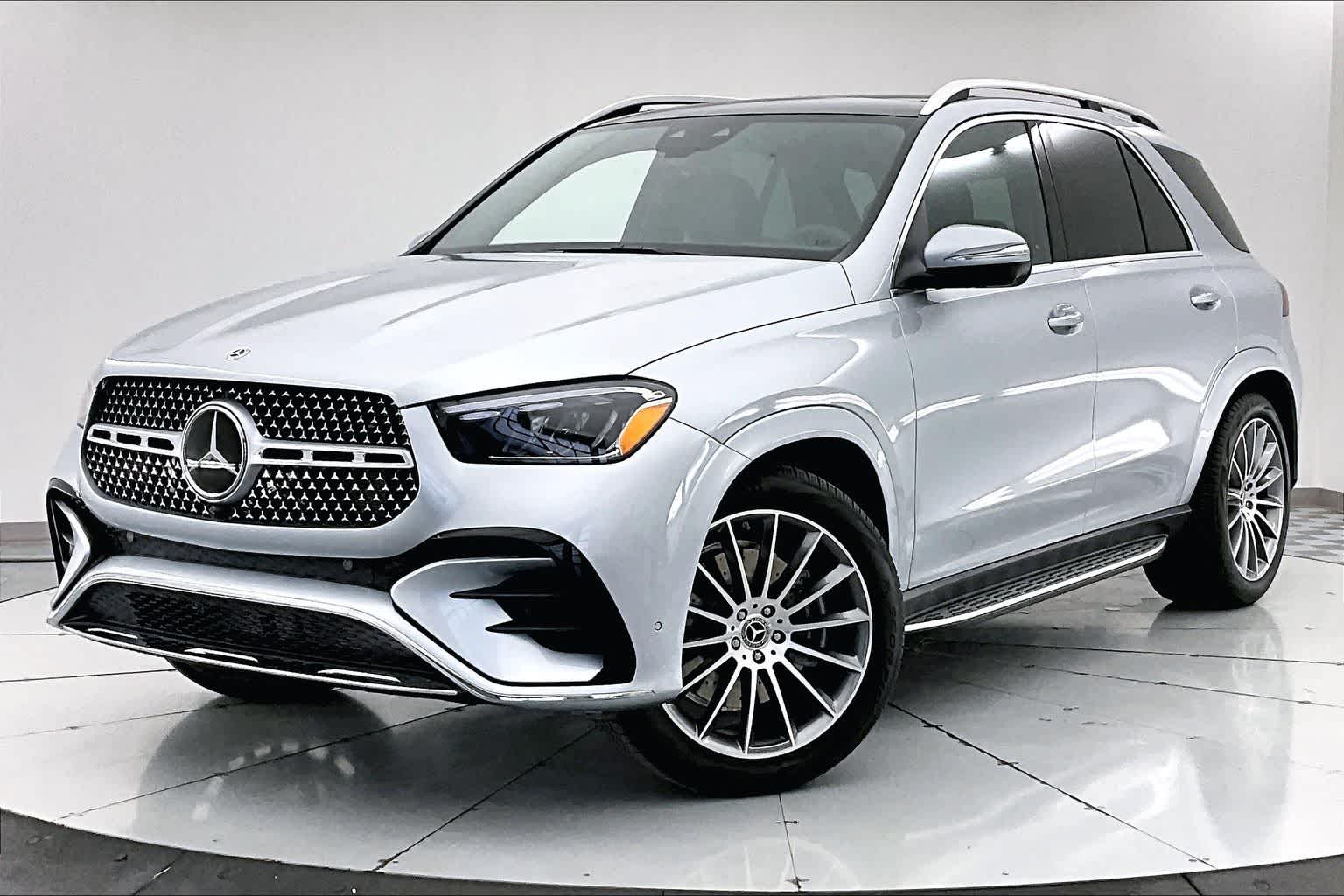 2026 Mercedes-Benz GLE GLE450's photo