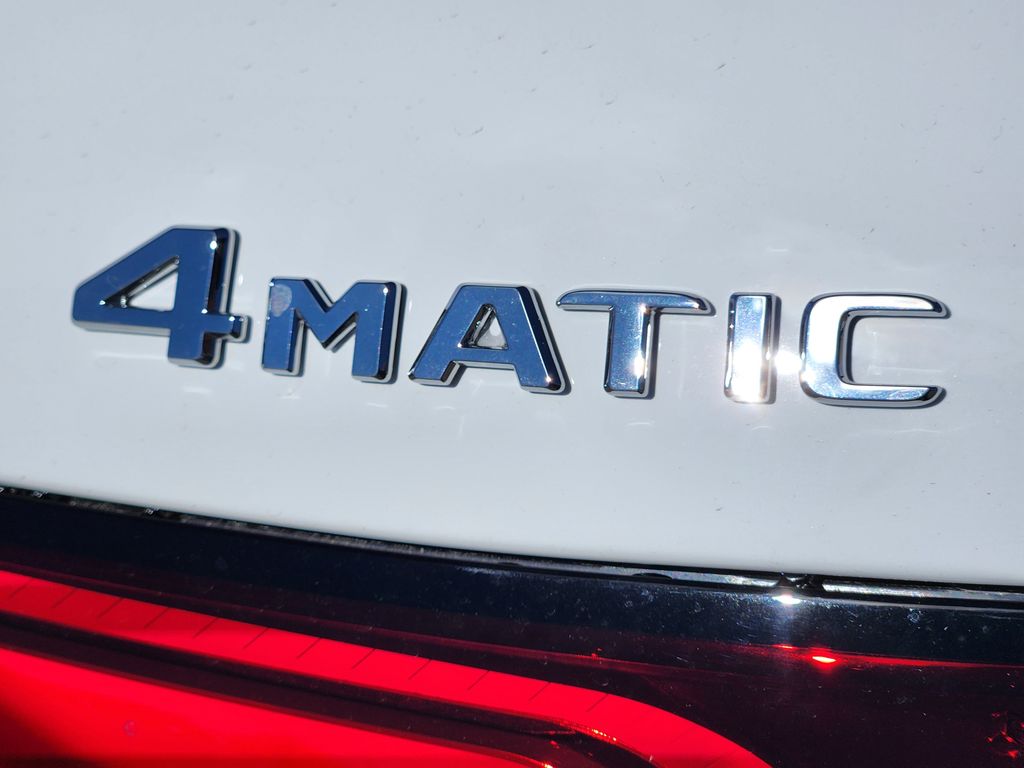 2026 Mercedes Benz GLC 300 4MATIC photo 8