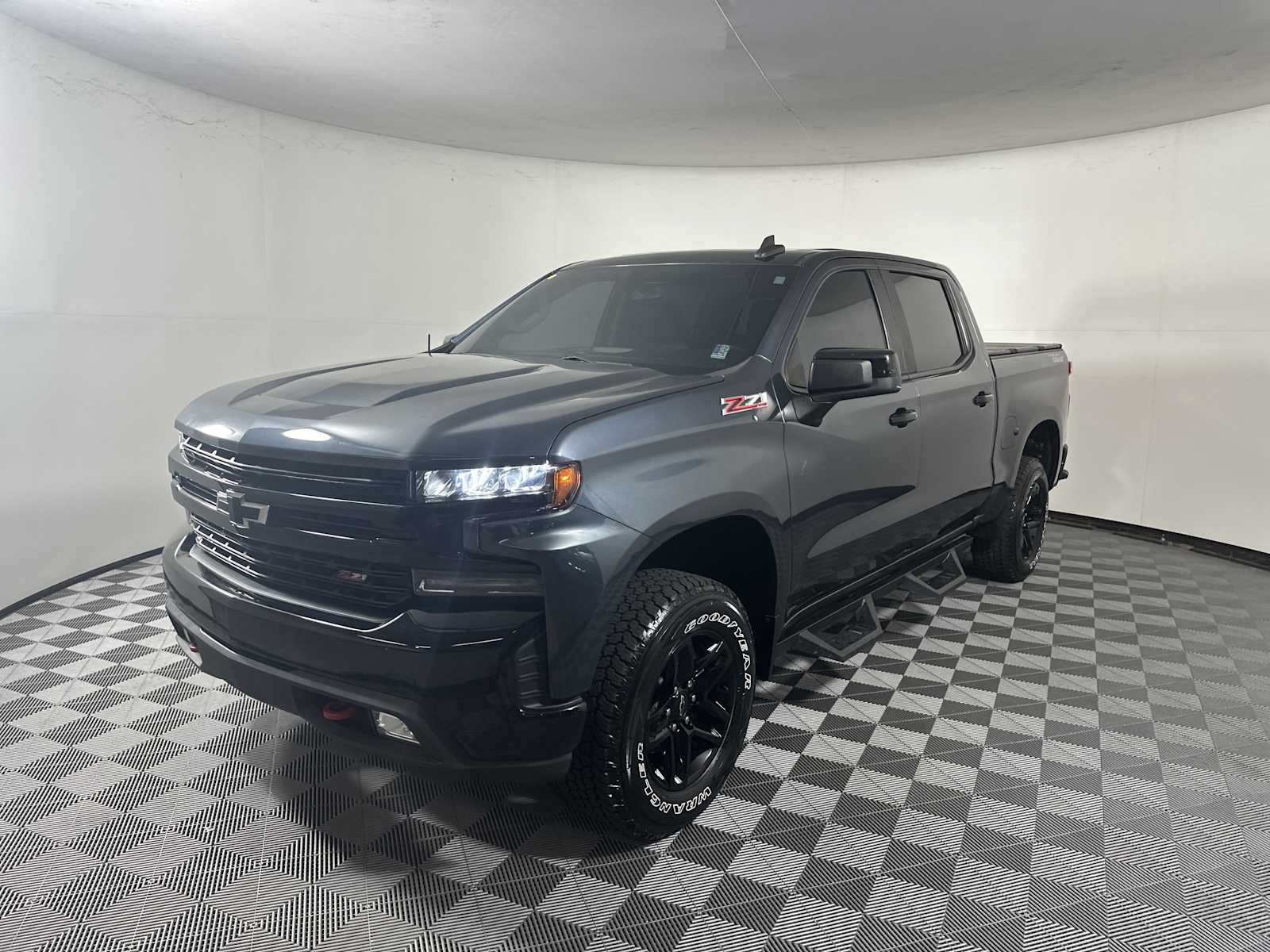 2020 Chevrolet Silverado 1500 LT Trail Boss photo 3