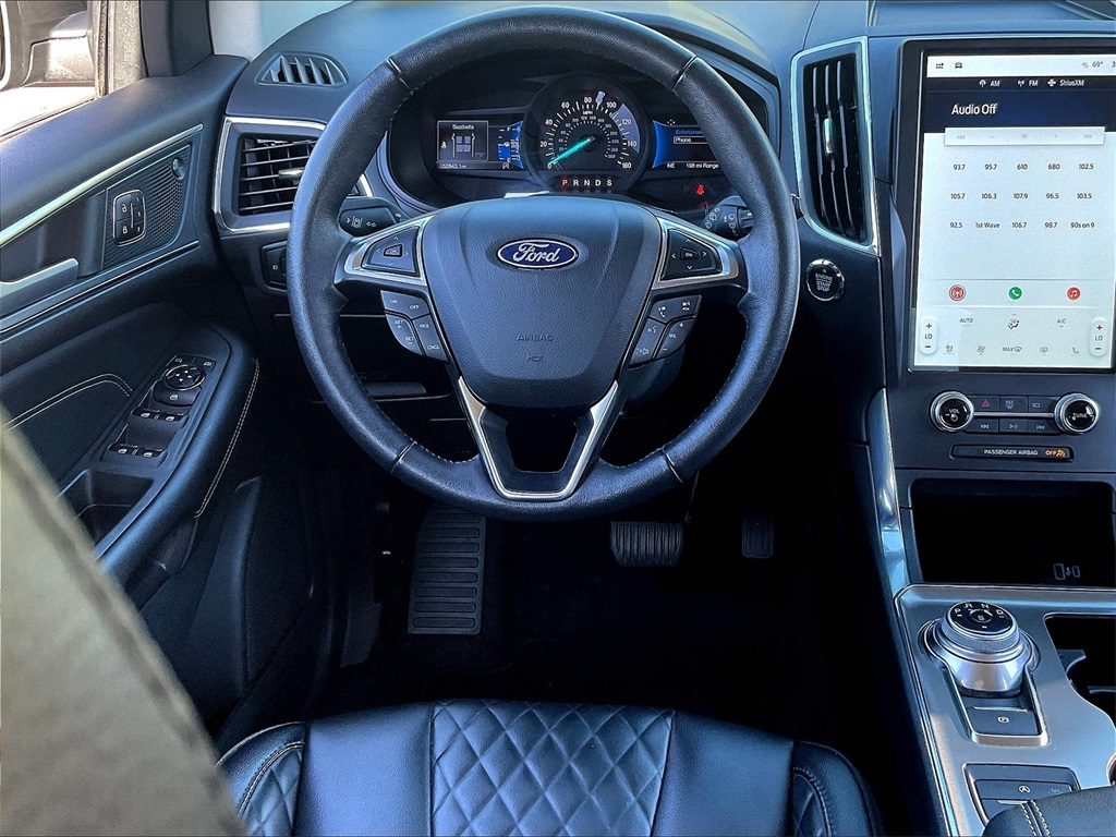 2023 Ford Edge Titanium photo 16