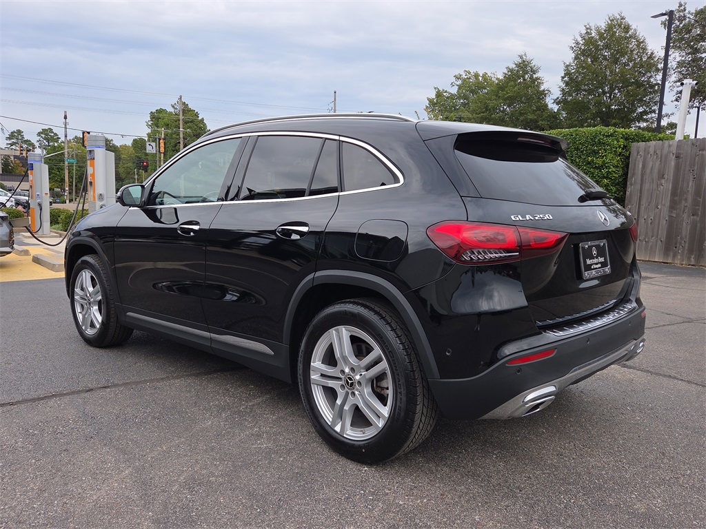 2023 Mercedes Benz GLA 250 4MATIC photo 3