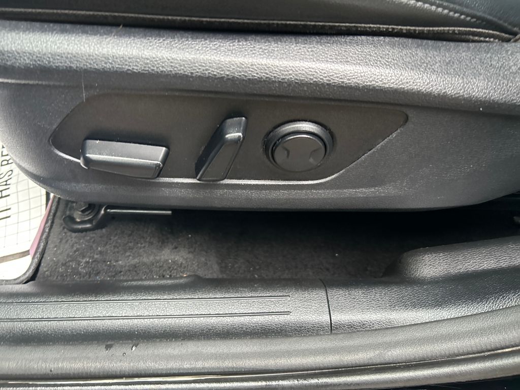 2023 Kia Sportage EX photo 23