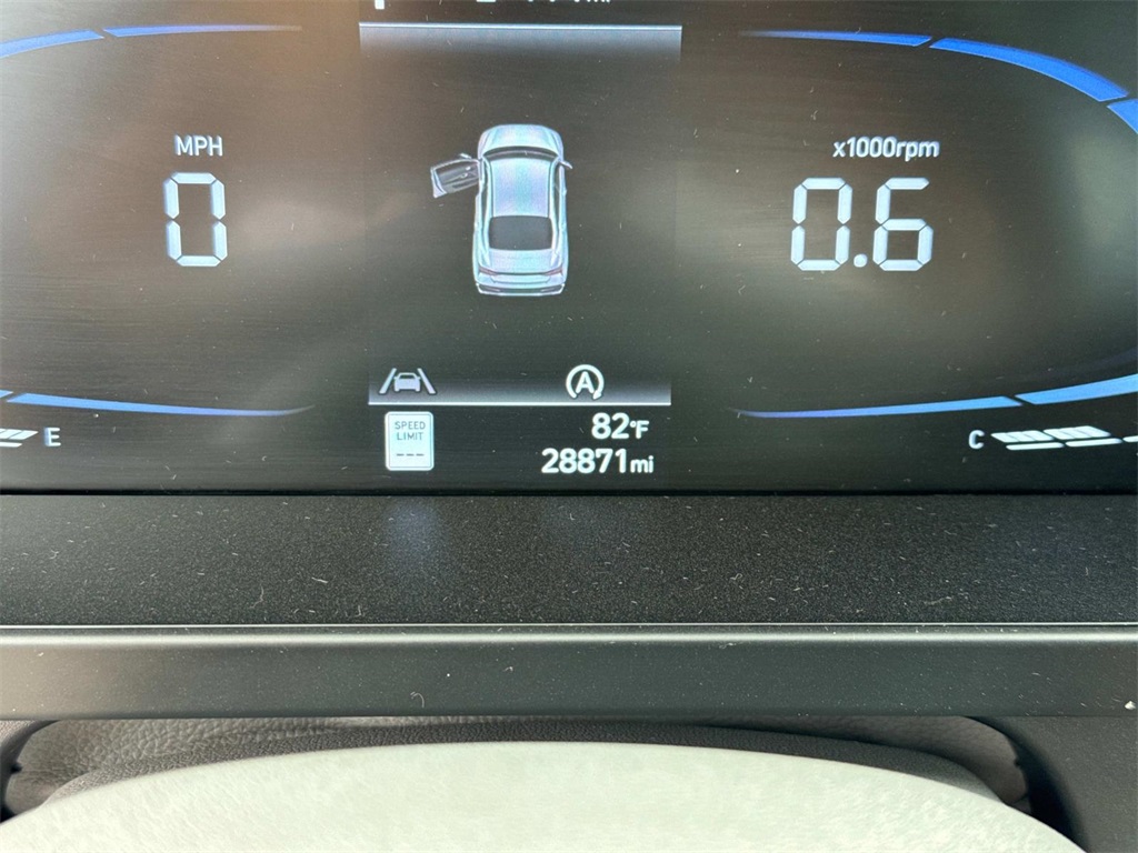 2024 Hyundai Elantra SE photo 24