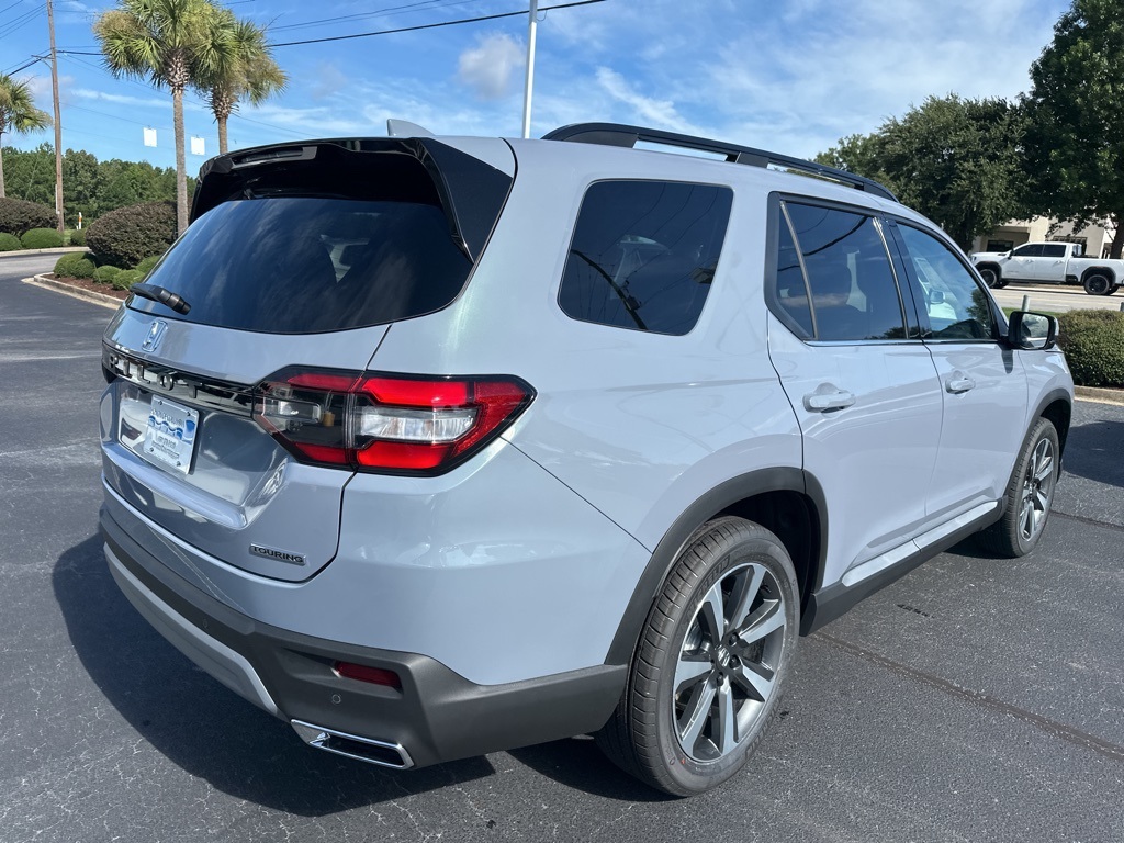 2025 Honda Pilot Touring photo 3