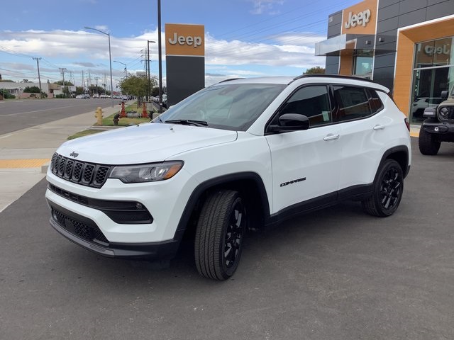 2026 Jeep Compass Latitude photo 2