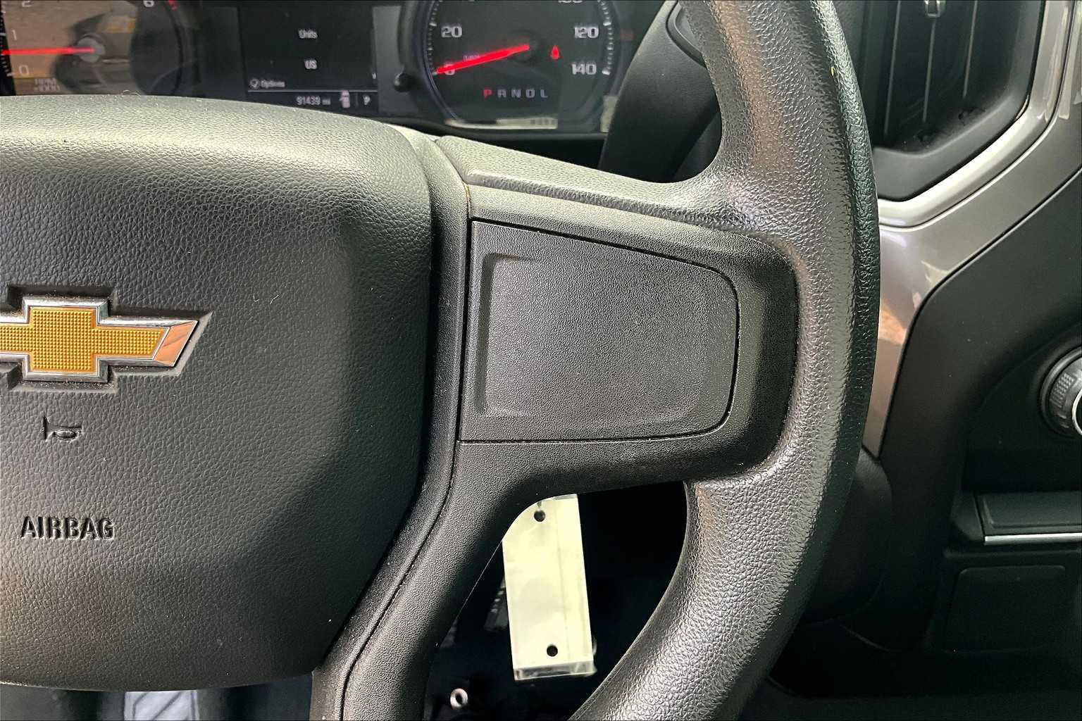 2019 Chevrolet Silverado 1500 Custom photo 19