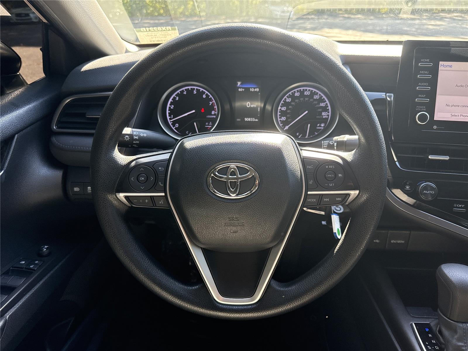2022 Toyota Camry LE photo 10