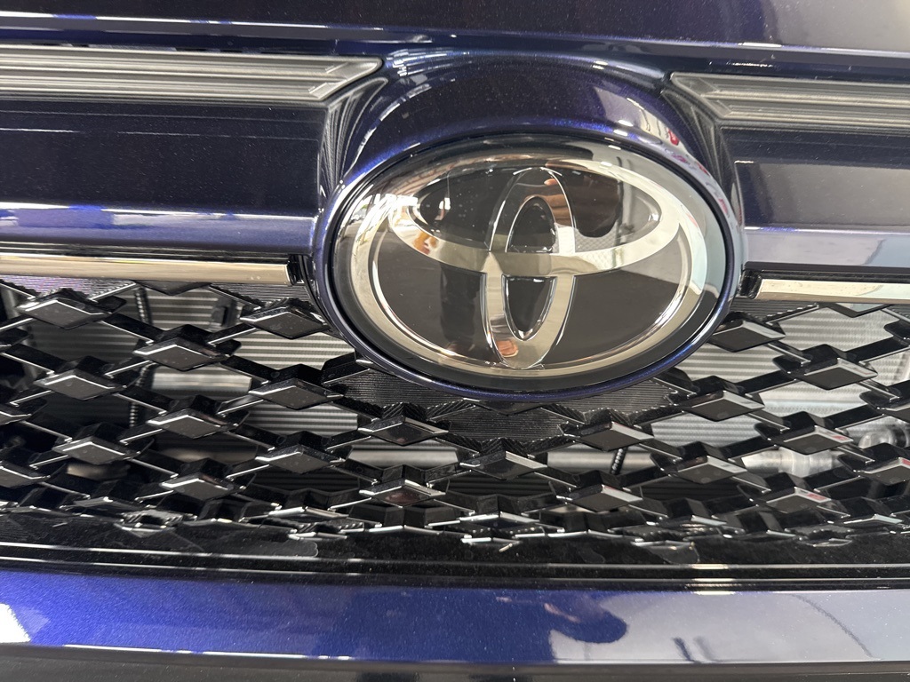 2025 Toyota RAV4 Hybrid XSE photo 14