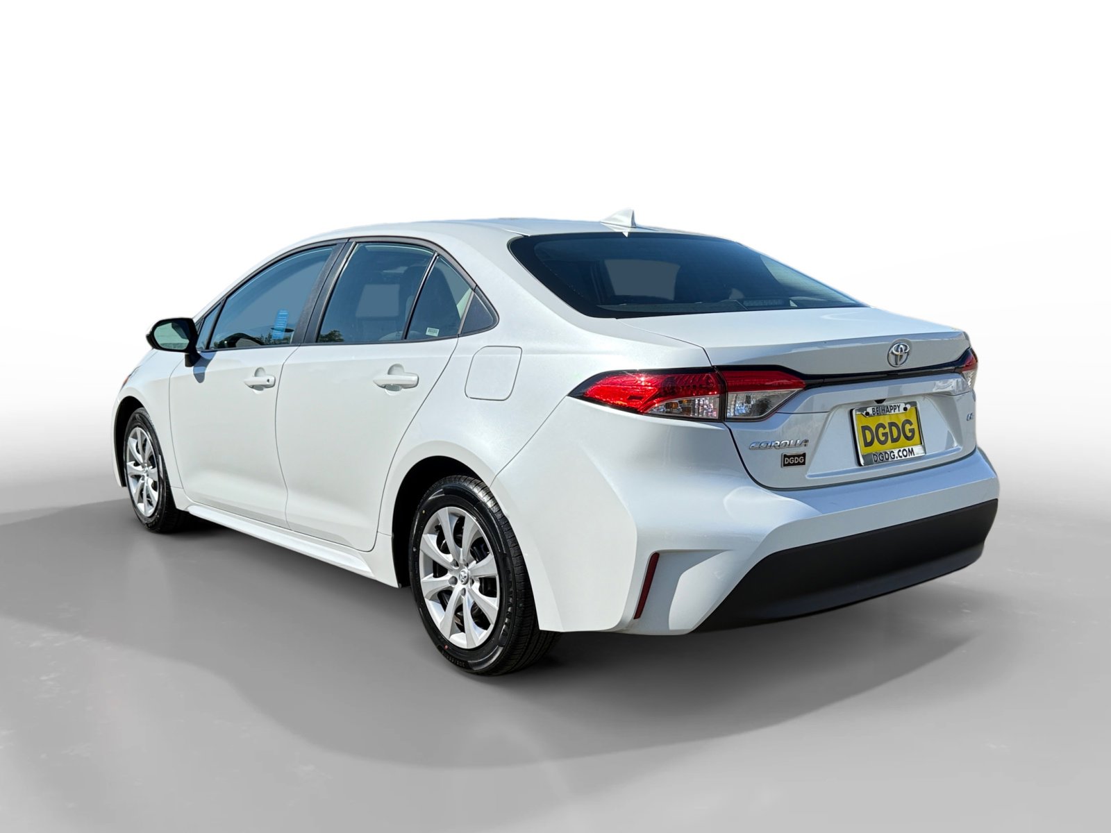 2024 Toyota Corolla LE photo 3