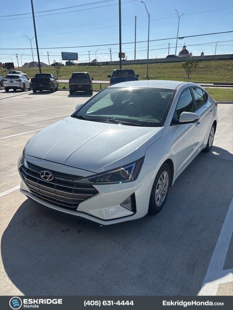 2019 Hyundai Elantra SE photo 2