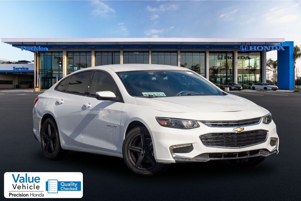 2017 Chevrolet Malibu 1LT's photo