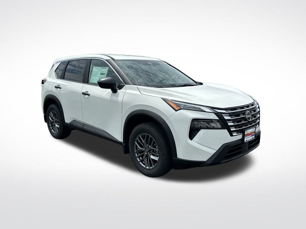 2026 Nissan Rogue S photo 7