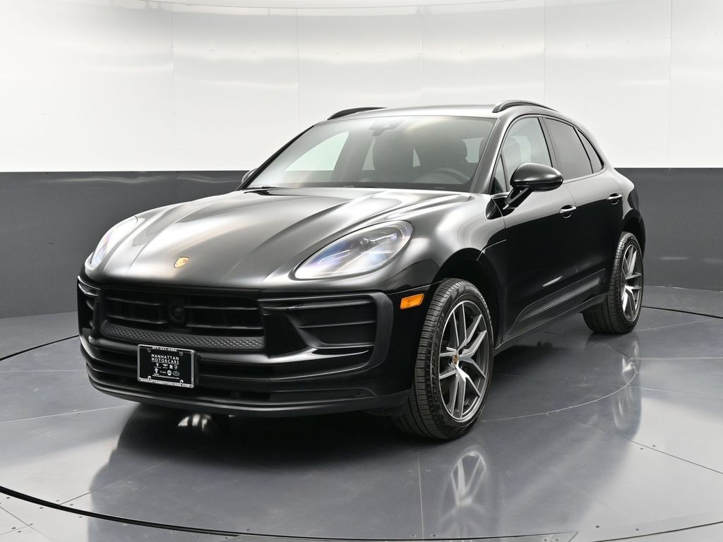 2023 Porsche Macan T