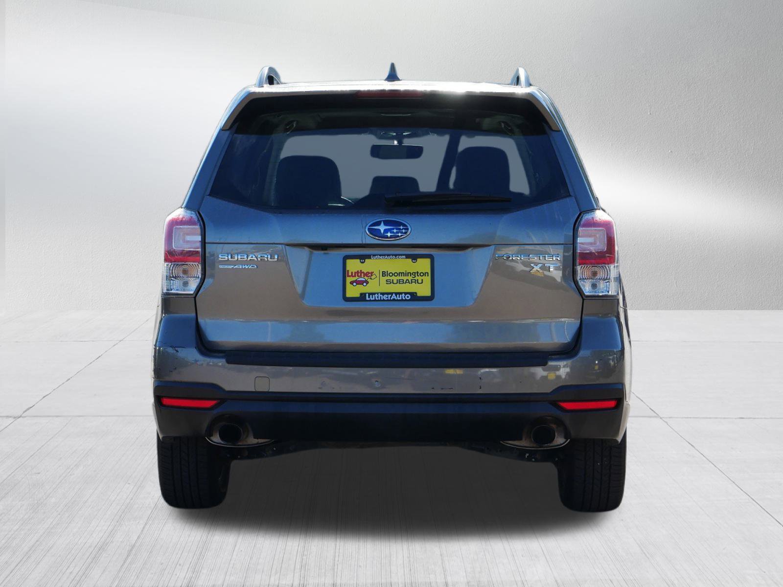 2017 Subaru Forester Touring photo 4