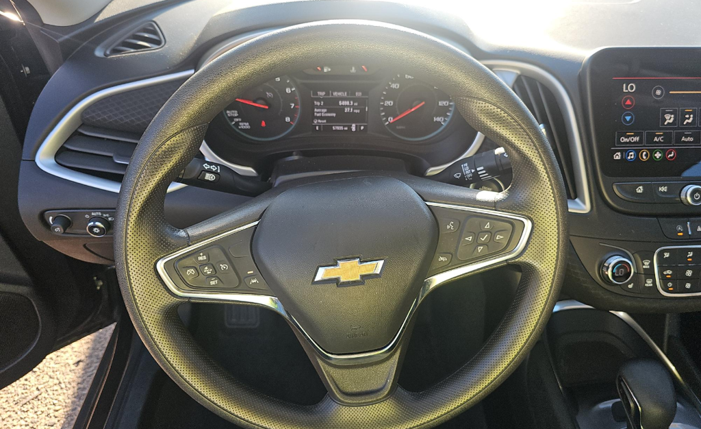 2023 Chevrolet Malibu 1LT photo 5
