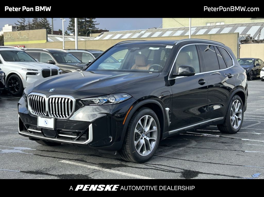 2026 BMW X5 50e's photo