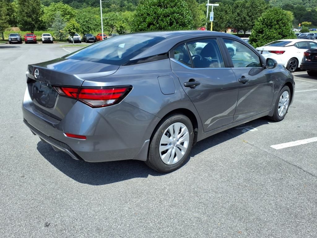 2025 Nissan Sentra S photo 3