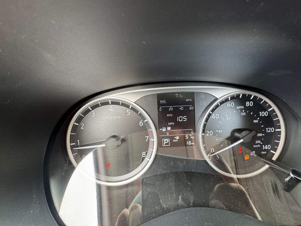 2025 Nissan Kicks Play S photo 10