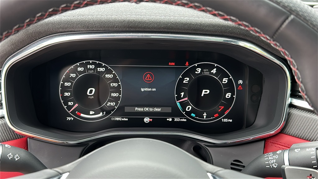2024 Jaguar F-PACE SVR photo 17
