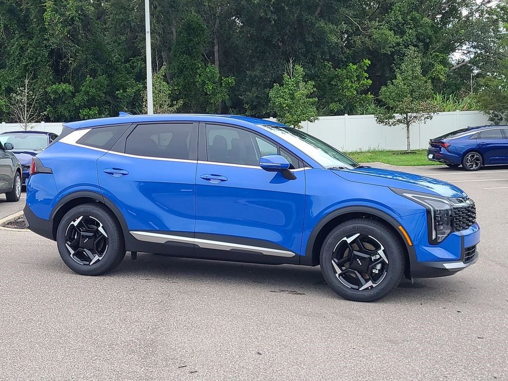 2026 Kia Sportage EX photo 4