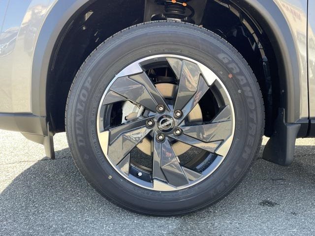 2025 Nissan Rogue SV photo 9