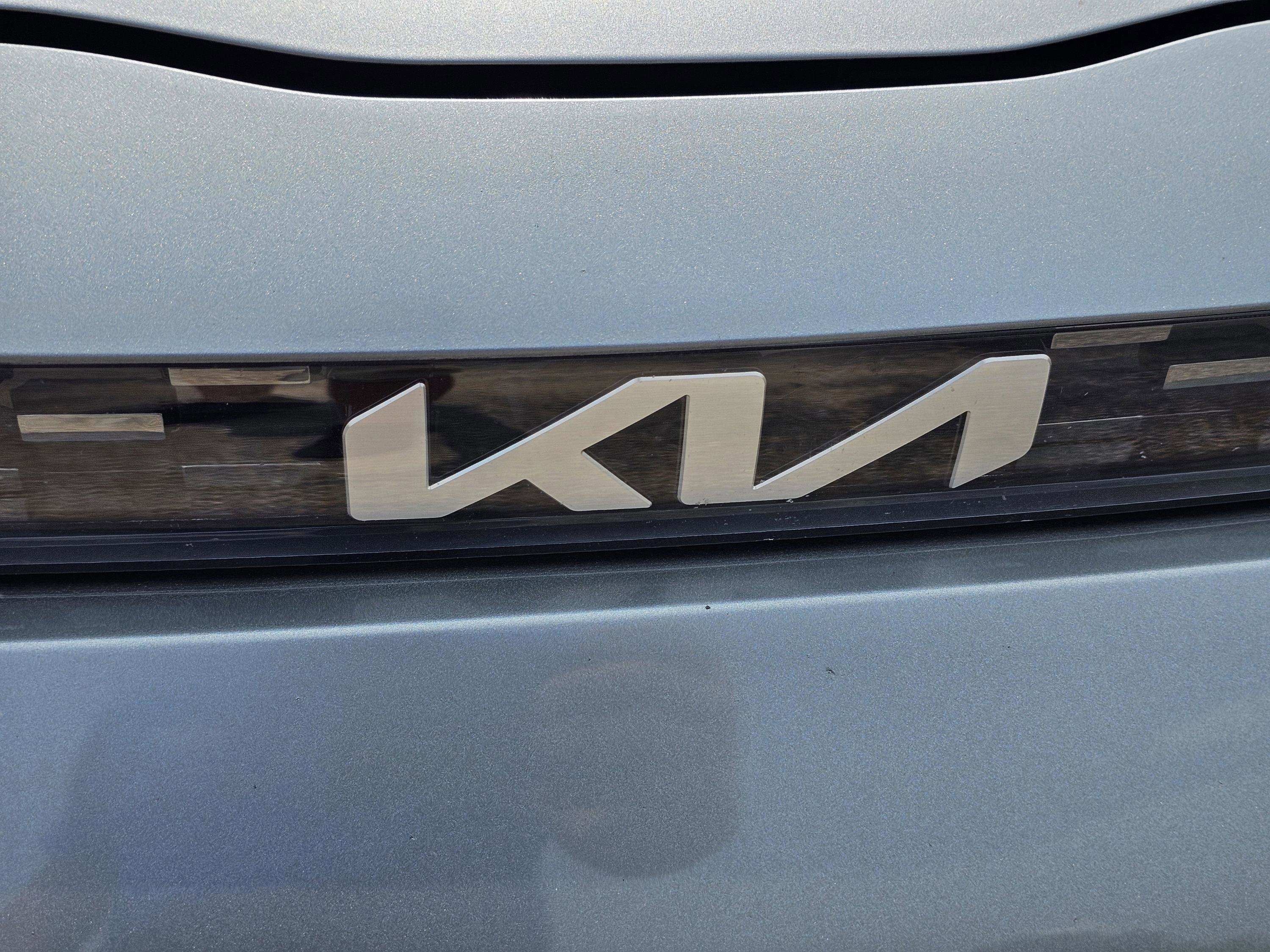 2023 Kia Soul LX photo 3