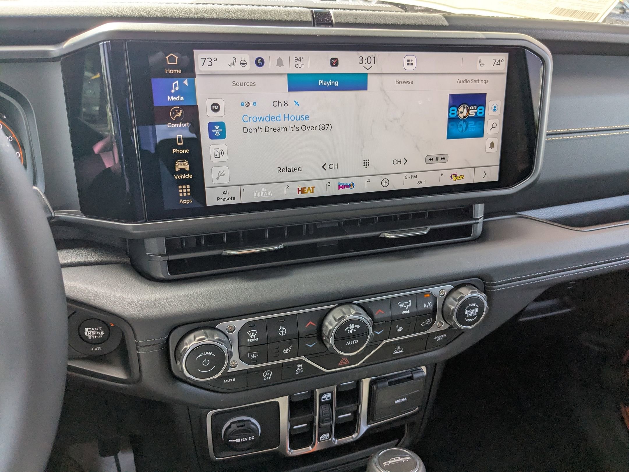 2025 Jeep Gladiator Sport photo 18