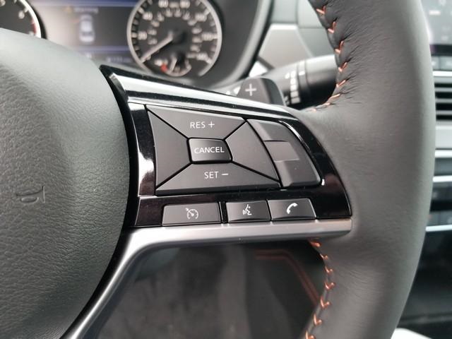 2025 Nissan Altima SR photo 18