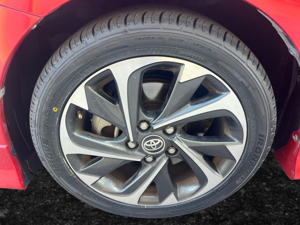 2018 Toyota Corolla iM Base photo 23
