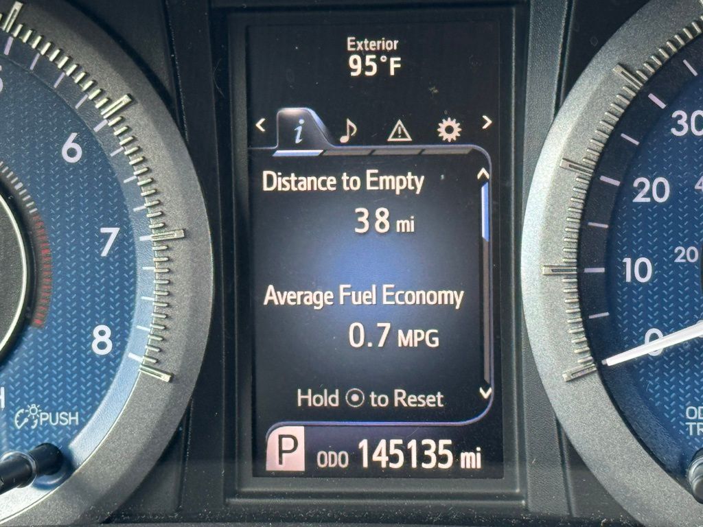 2015 Toyota Sienna XLE Premium photo 3