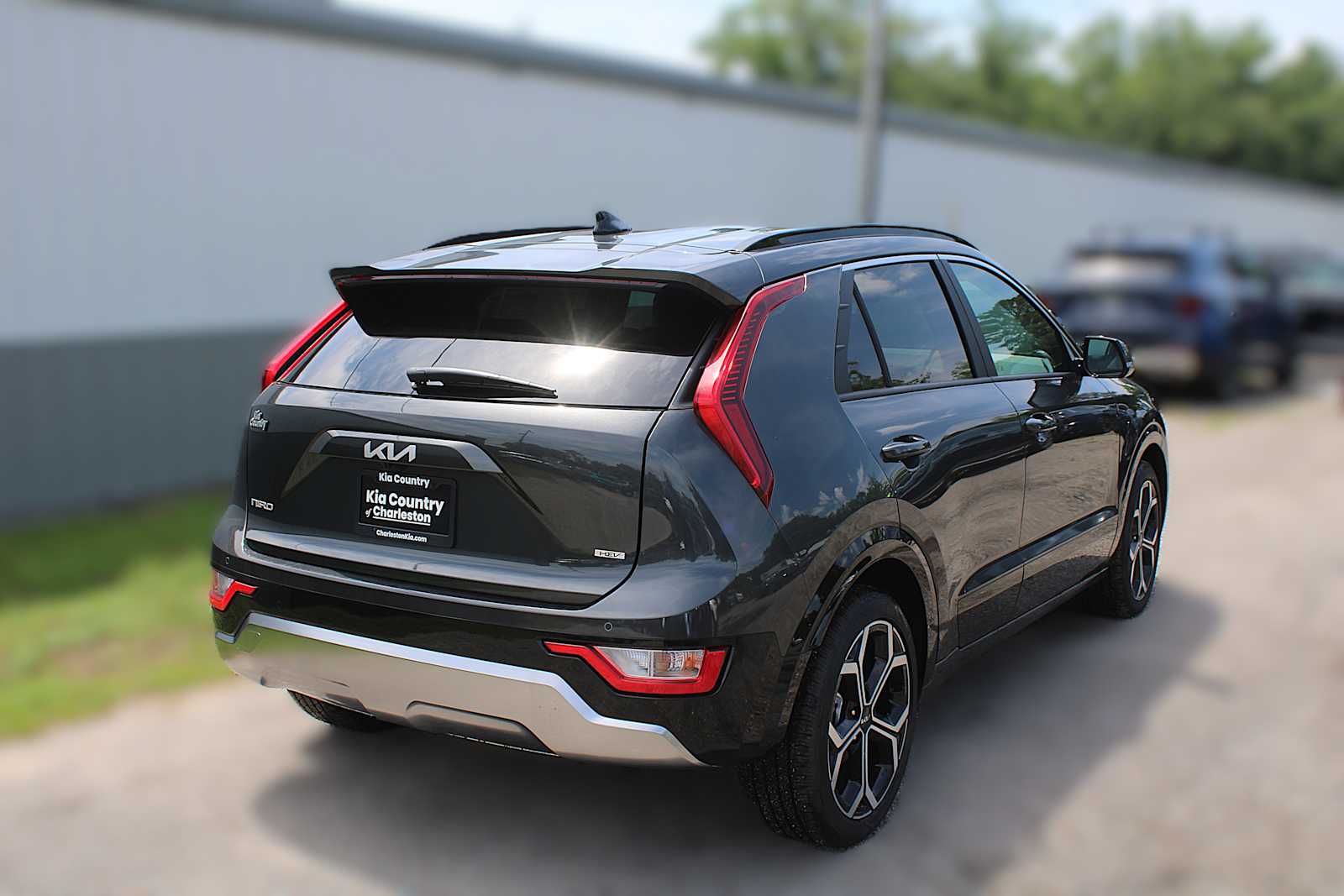 2025 Kia Niro EX Touring photo 6