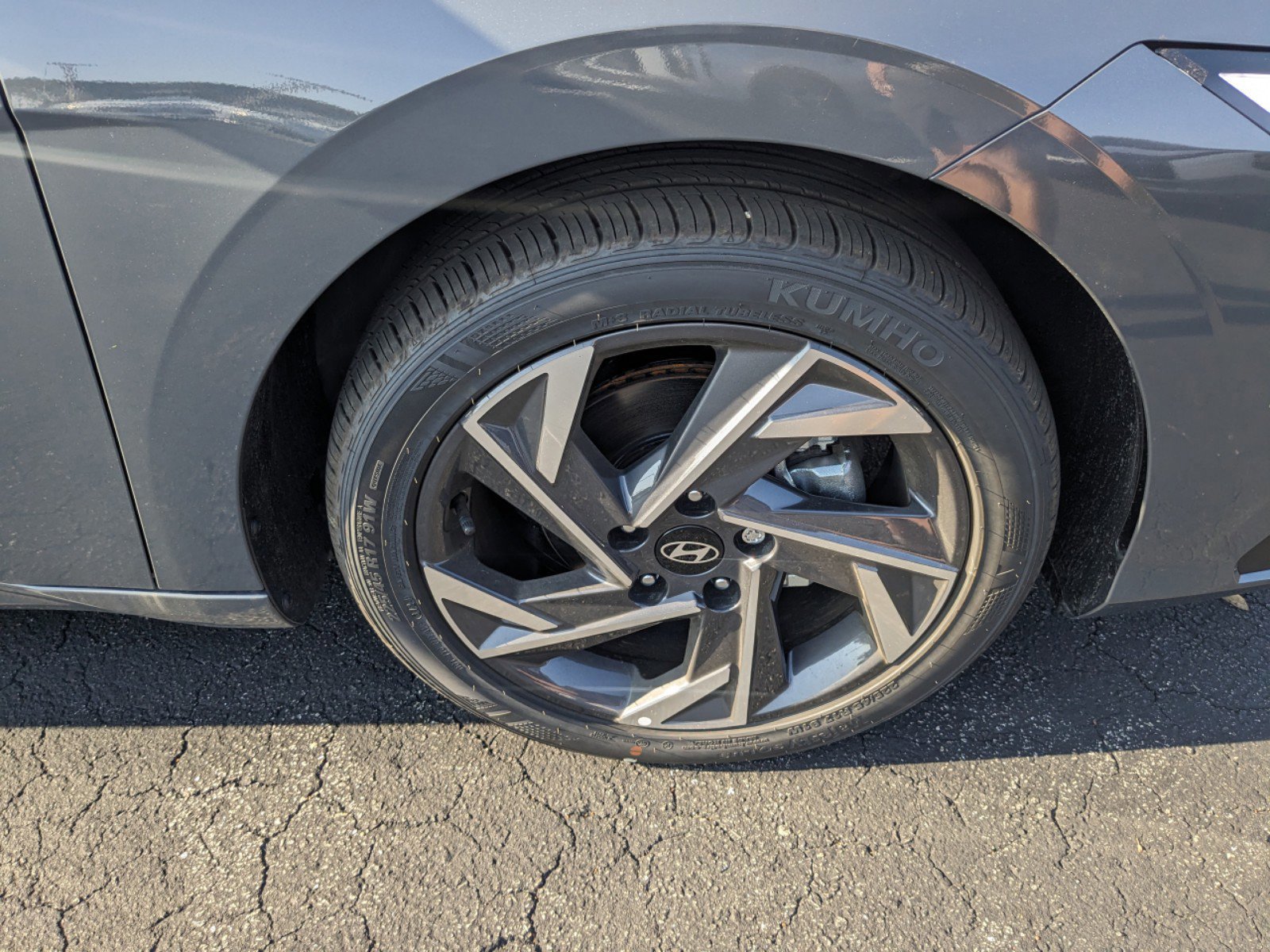 2025 Hyundai Elantra SEL Sport photo 10