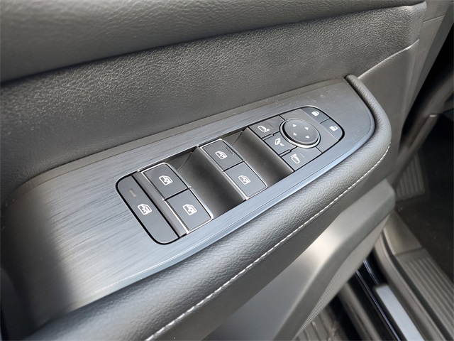 2025 Nissan Armada Platinum photo 17