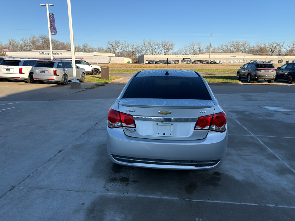 2015 Chevrolet Cruze LTZ photo 4