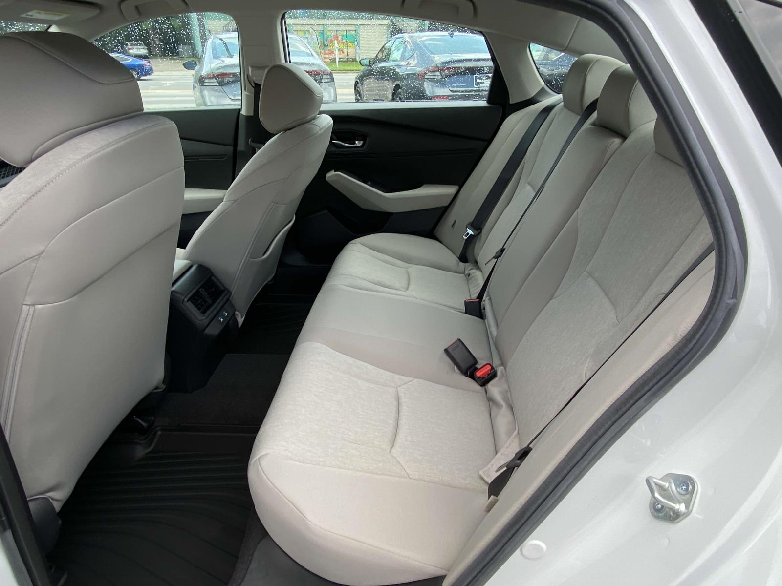 2025 Honda Accord LX photo 5