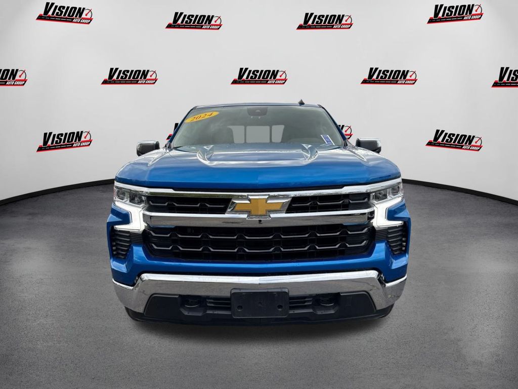 2024 Chevrolet Silverado 1500 LT photo 2