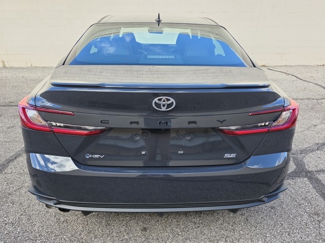 2025 Toyota Camry SE photo 4