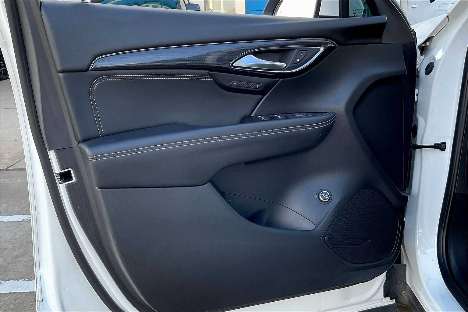 2023 Buick Envision Essence photo 18