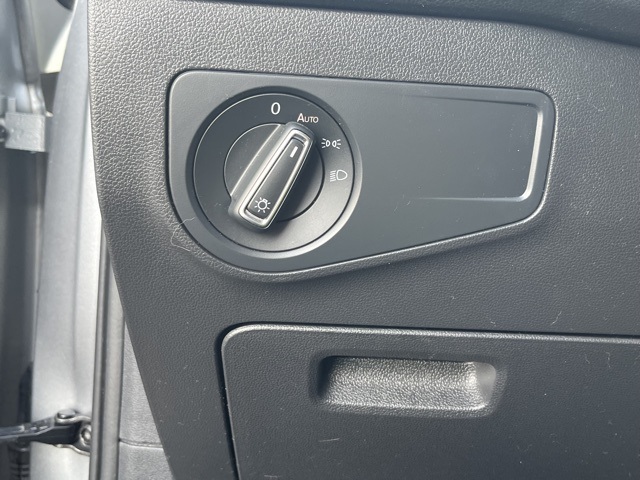 2020 Volkswagen Tiguan SE photo 29