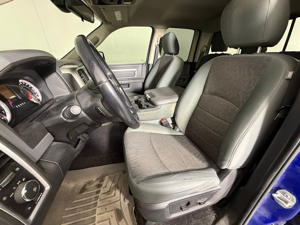 2015 Ram 1500 Big Horn photo 4