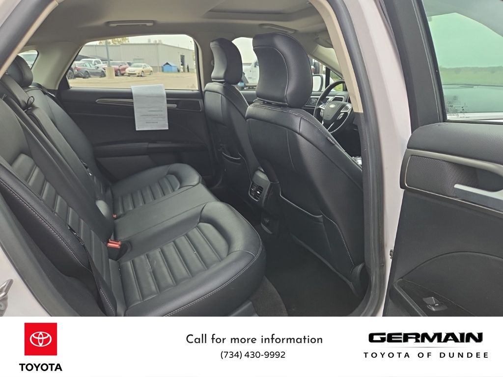 2018 Ford Fusion SE photo 21