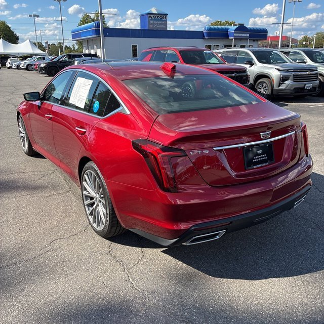 2025 Cadillac CT5 Premium Luxury photo 2
