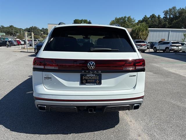 2025 Volkswagen Atlas Peak Edition SE photo 5
