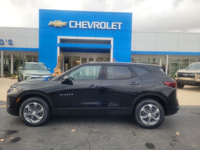 Used 2024 Black Chevrolet LT image 3