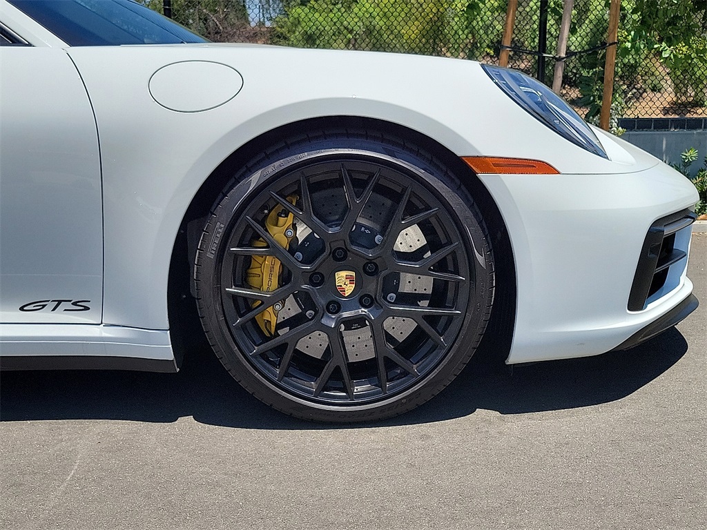 2024 Porsche 911 4S 4 GTS photo 11