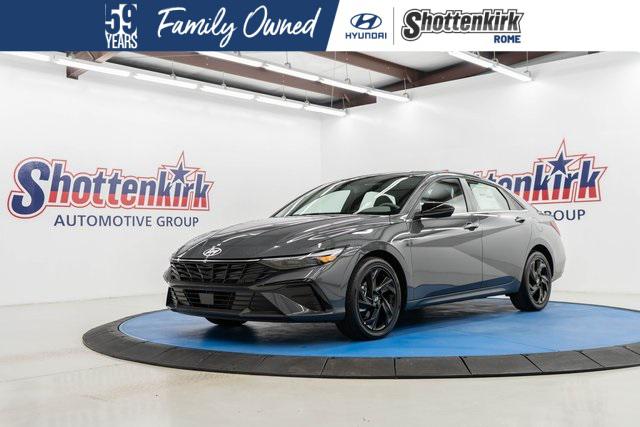 2026 Hyundai Elantra SEL's photo