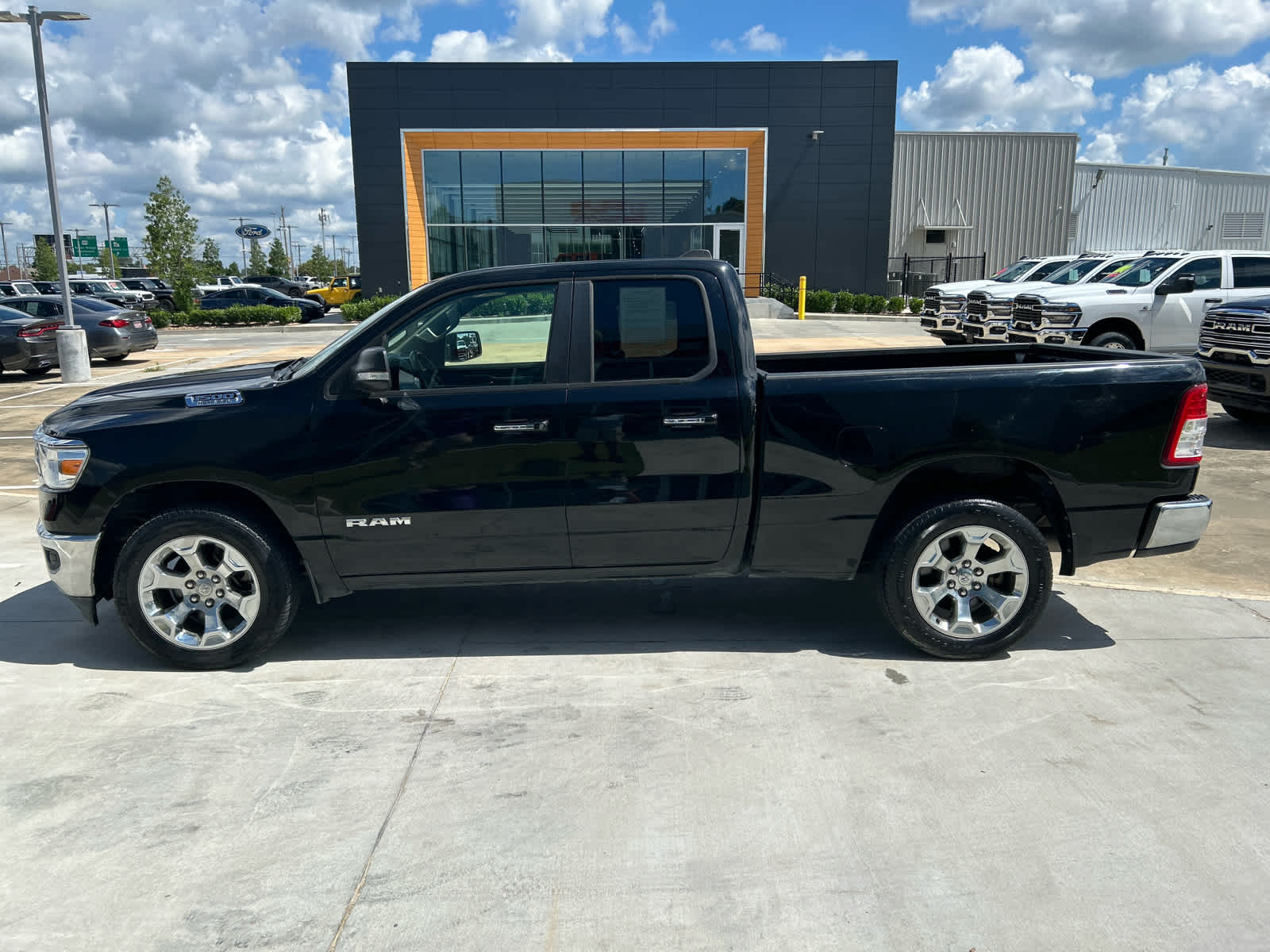 2020 Ram 1500 Big Horn photo 2