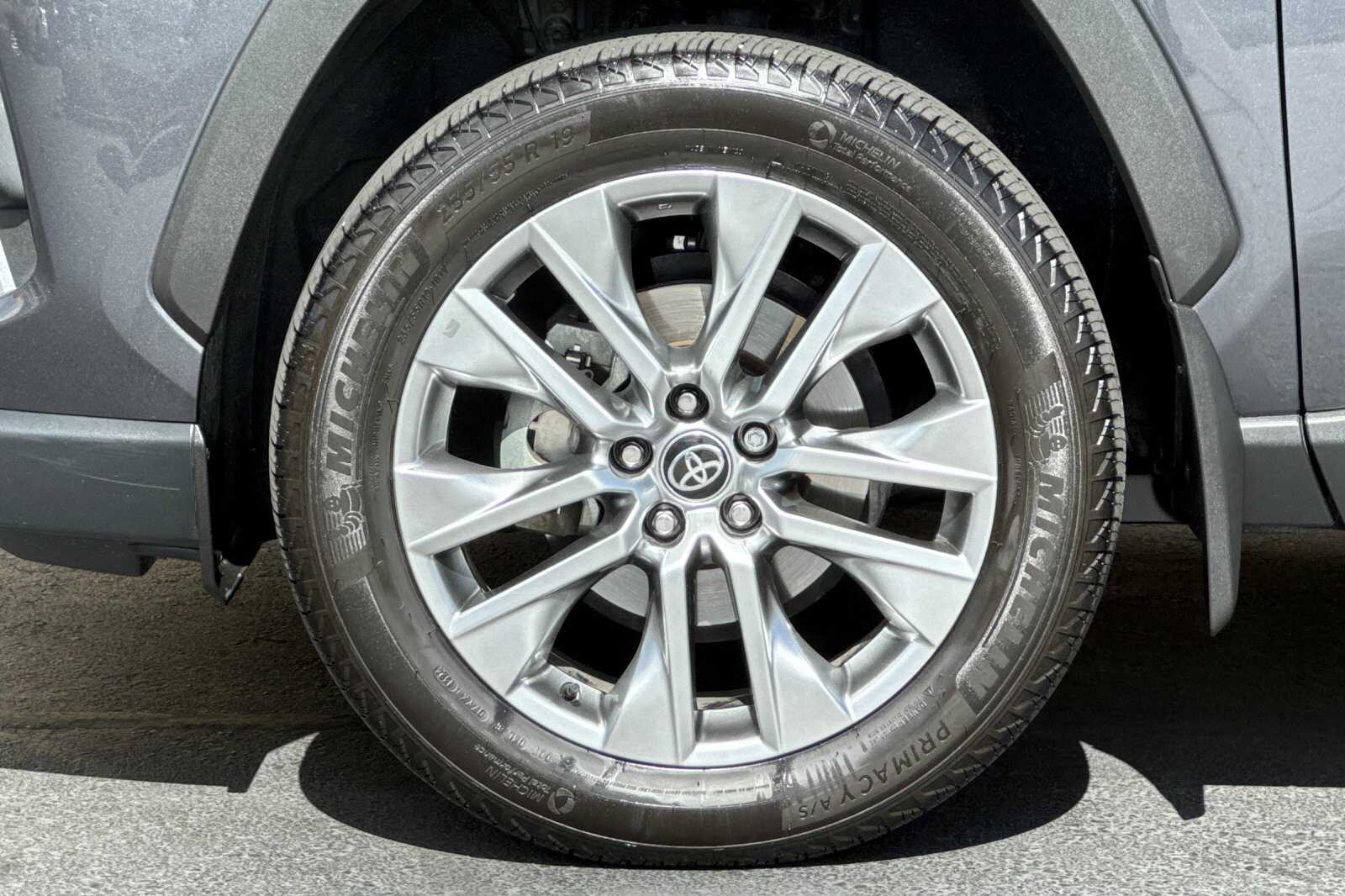 2024 Toyota RAV4 Limited photo 22