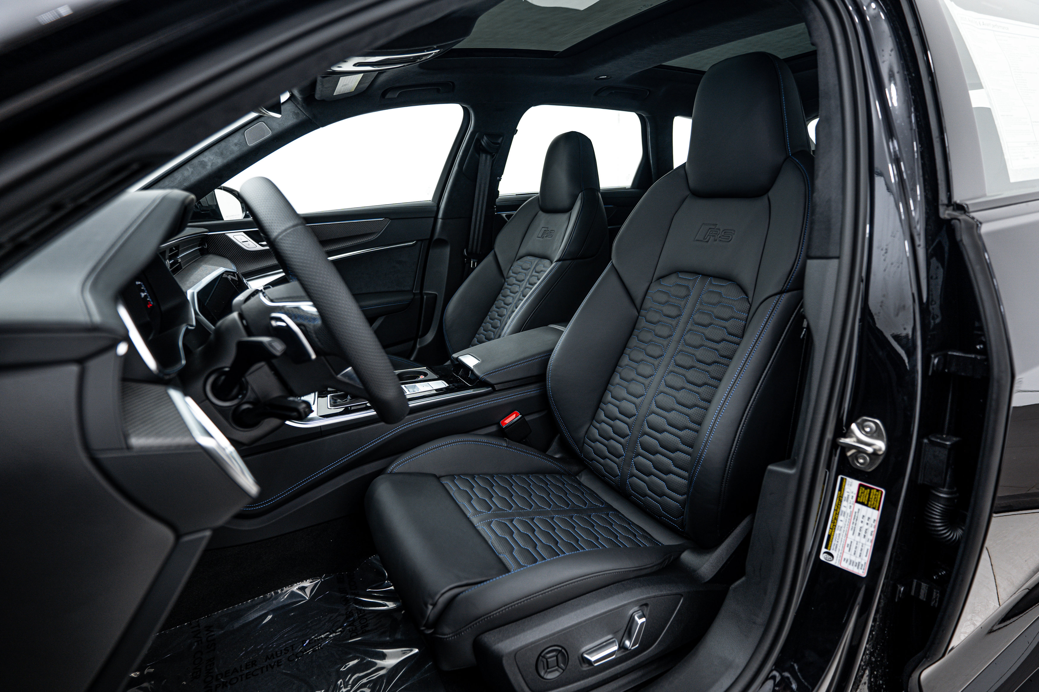 2025 Audi RS 6 Avant Performance Base photo 10
