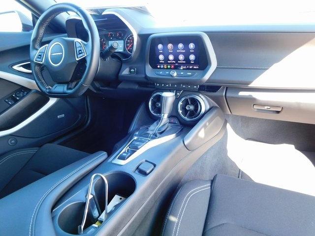 2024 Chevrolet Camaro 1LT photo 20